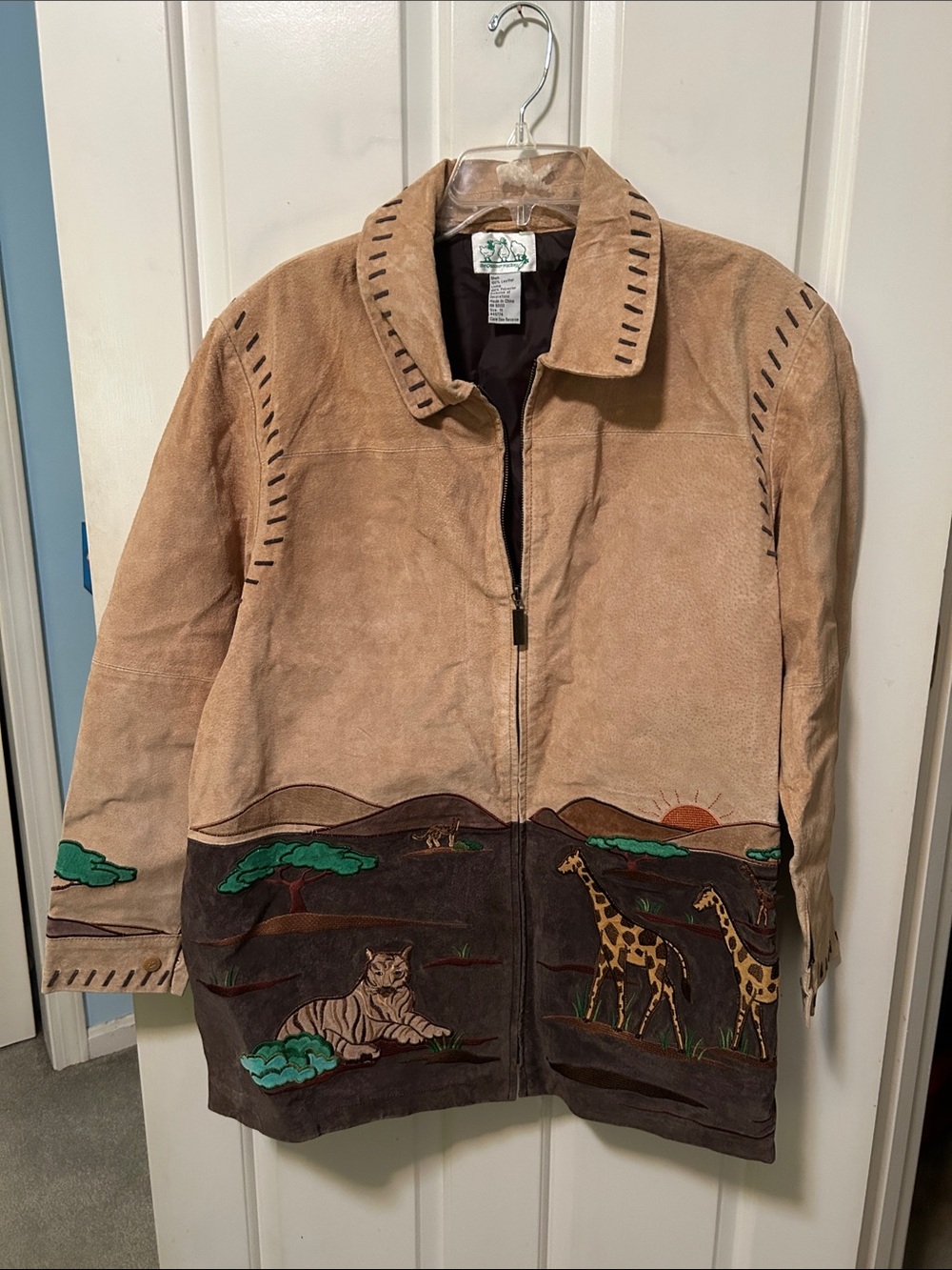 Quacker Factory Tan Suede Jacket with Dark Brown Lining animals size 1X
